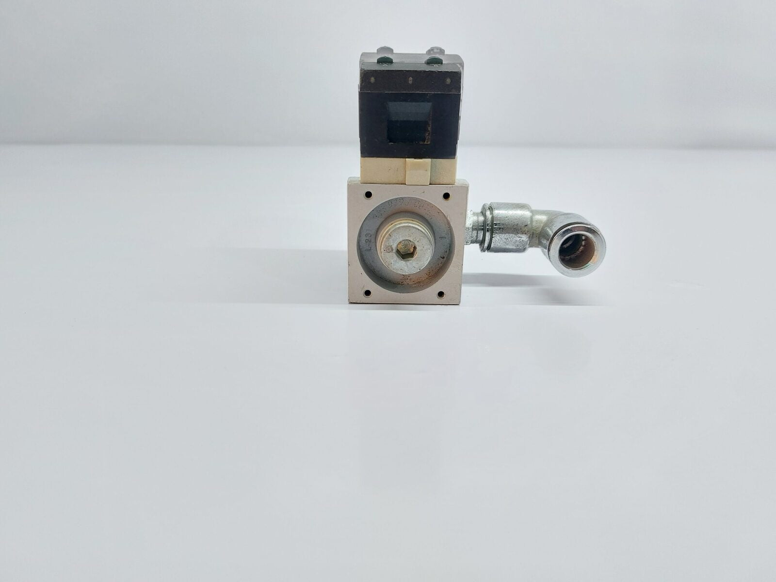 FESTO SDE1-D10-G2-MS4-C-PU-M8 PRESSURE SENSOR
