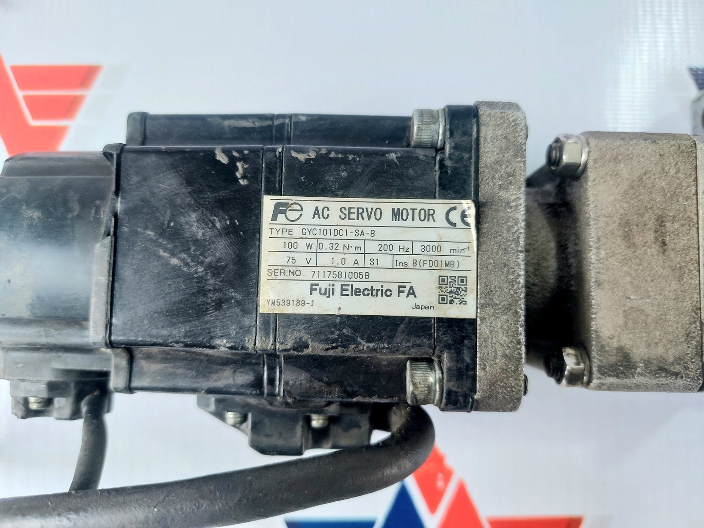 FUJI ELECTRIC GYC101DC1-SA-B AC SERVO MOTOR WITH GYN101CAG-G25 PLANETARY GEAR REDUCER (6)