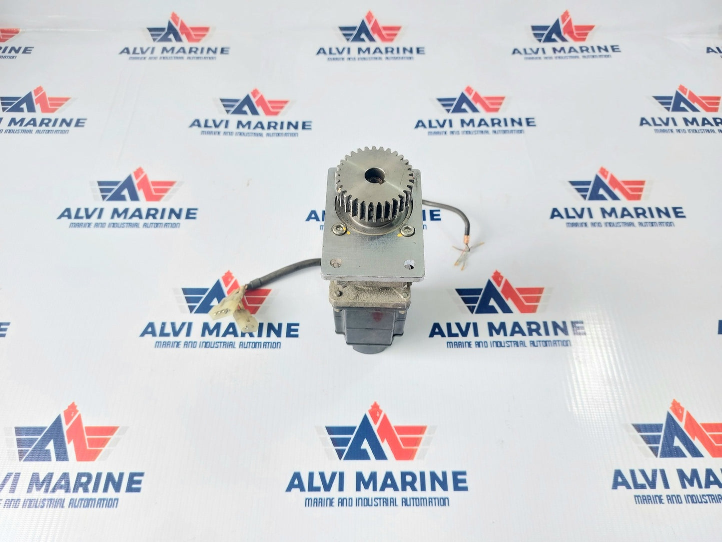 FUJI ELECTRIC GYC101DC1-SA-B AC SERVO MOTOR WITH GYN101CAG-G25 PLANETARY GEAR REDUCER