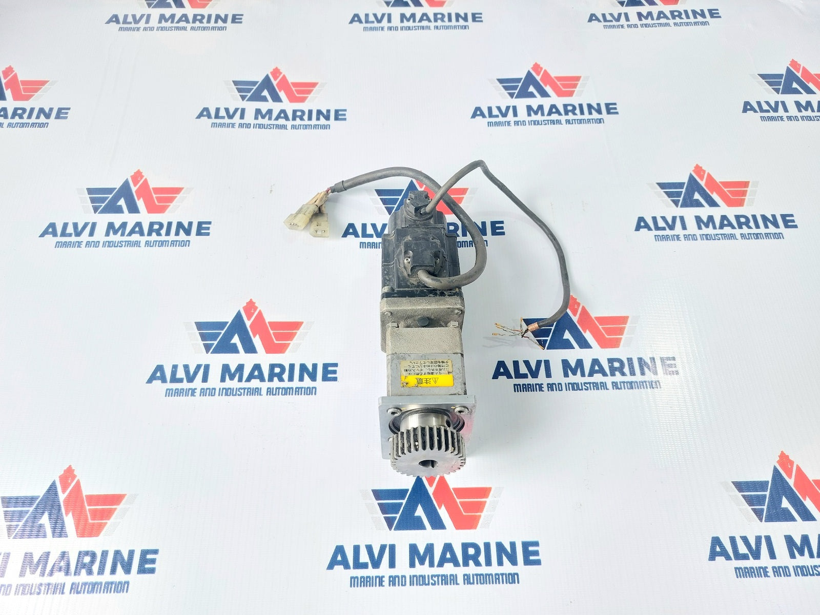 FUJI ELECTRIC GYC101DC1-SA-B AC SERVO MOTOR WITH GYN101CAG-G25 PLANETARY GEAR REDUCER (9)