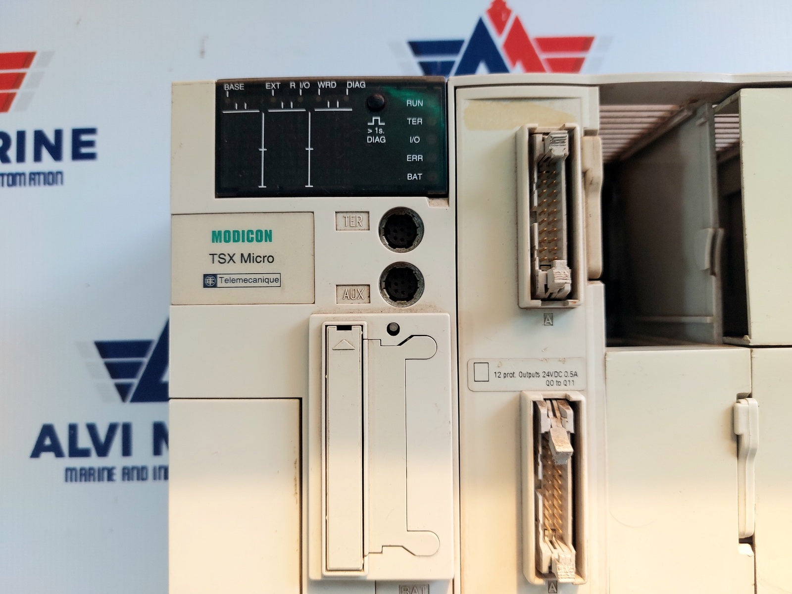 TELEMECANIQUE TSX MICRO TSX3722101 PLC MODULAR RACK TSXDMZ28DTK (3)