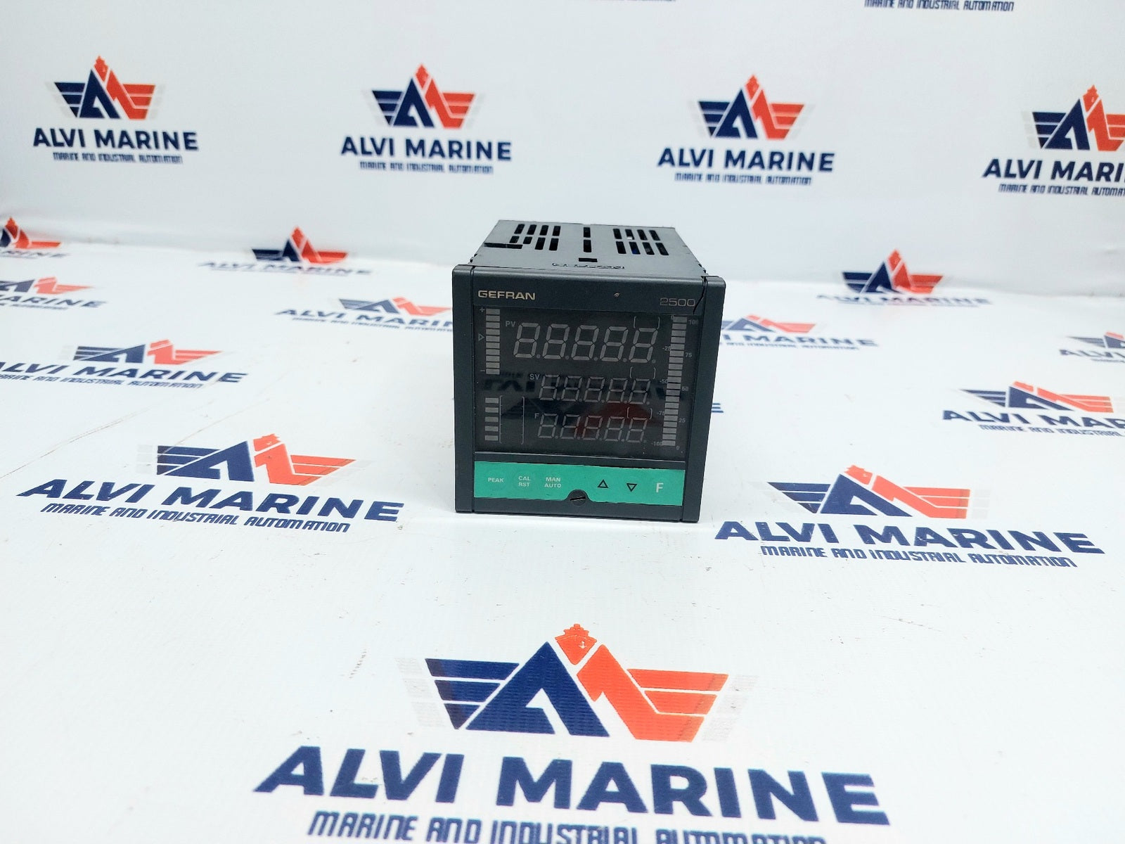 GEFRAN 2500 2500-0-0-0-0-3-1 TEMPERATURE CONTROLLER (2)