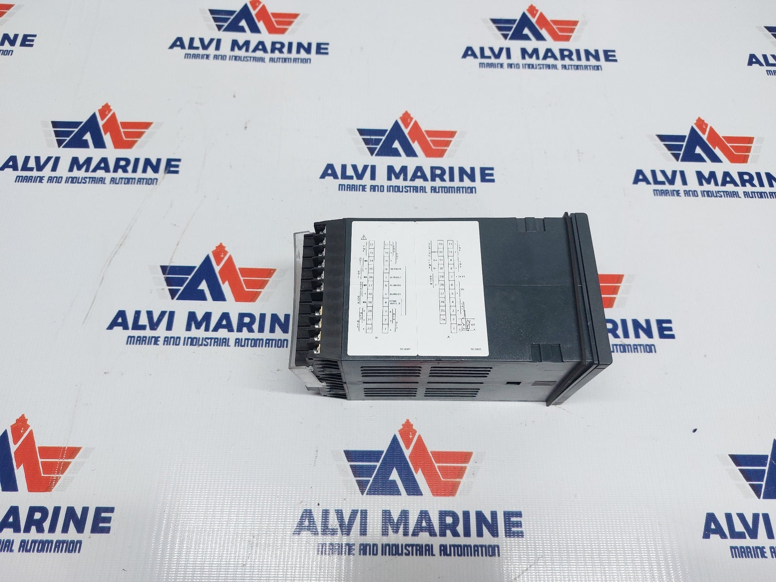 GEFRAN 2500 2500-0-0-0-0-2-1 TEMPERATURE CONTROLLER (7)