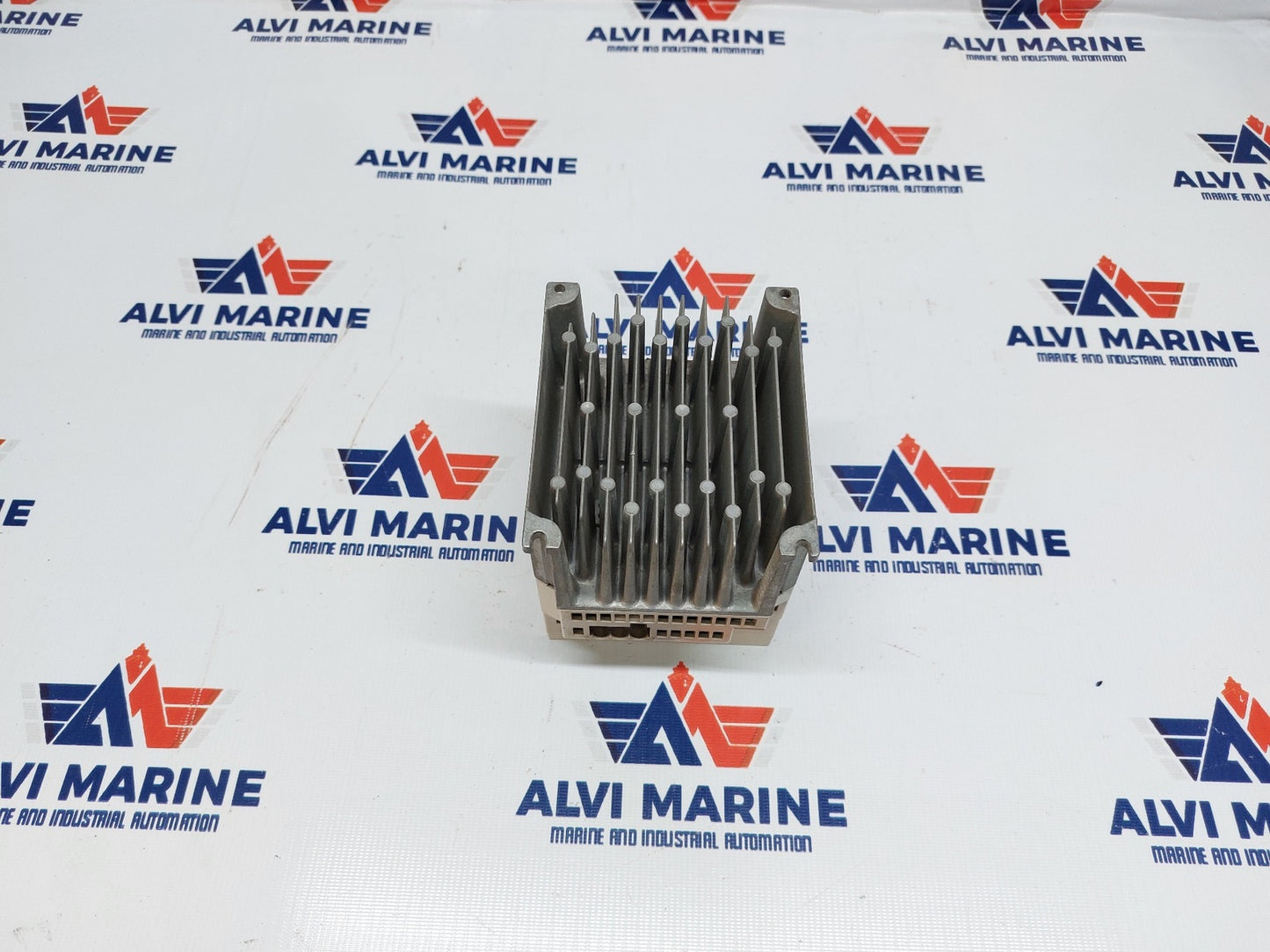 YASKAWA CIMR-XCBAB0P7 INVERTER DRIVE 0.75KW