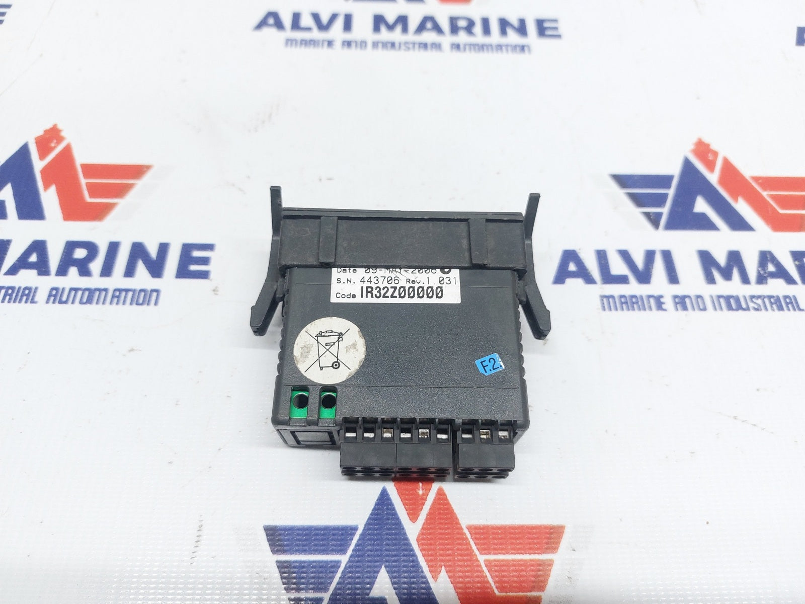 CAREL IR32Z00000 TEMPERATURE CONTROLLER (3)