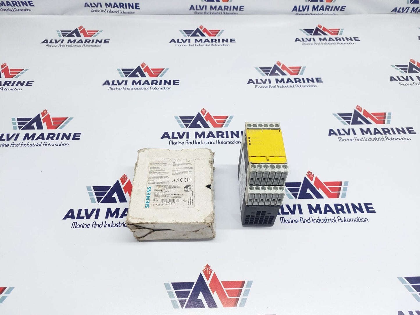 SIEMENS SIRIUS 3TK2825-1AJ20 SAFETY RELAY (1)