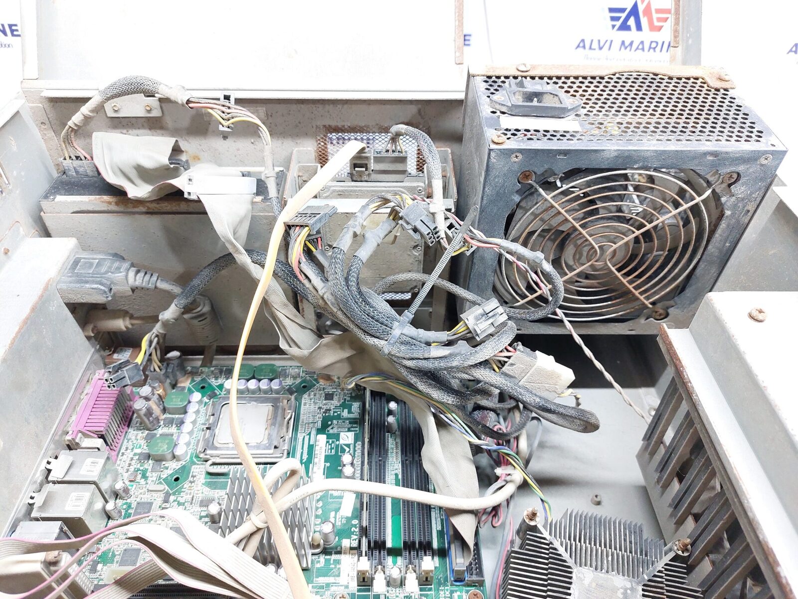 IEI WS-855GSATX8320AP WORKSTATION (12)