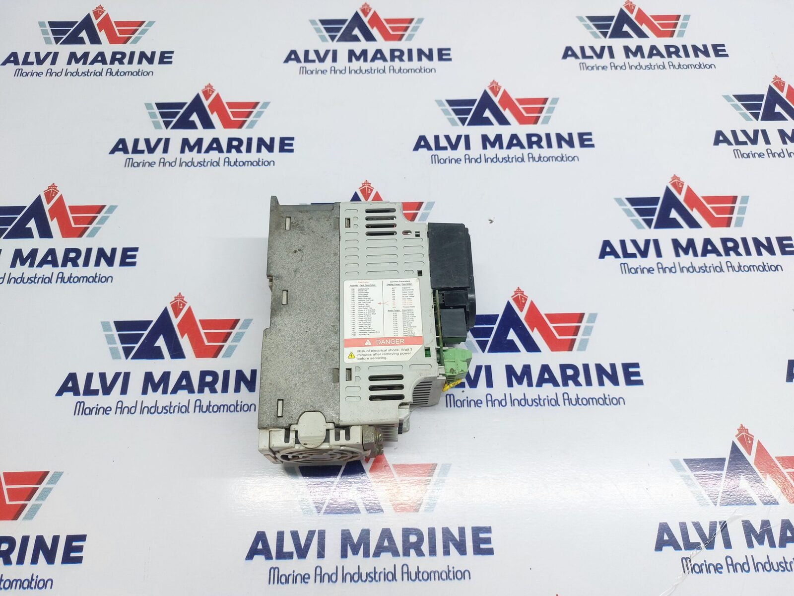 ALLEN-BRADLEY 22F-A4P2N103 VARIABLE FREQUENCY DRIVE 1.0 HP (5)