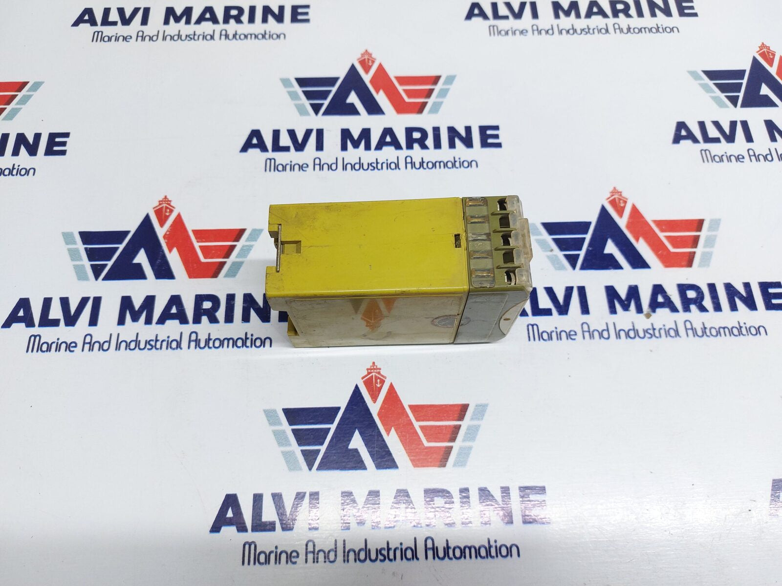 PILZ AU-ISK/100/110V SAFETY TIME DELAY RELAY