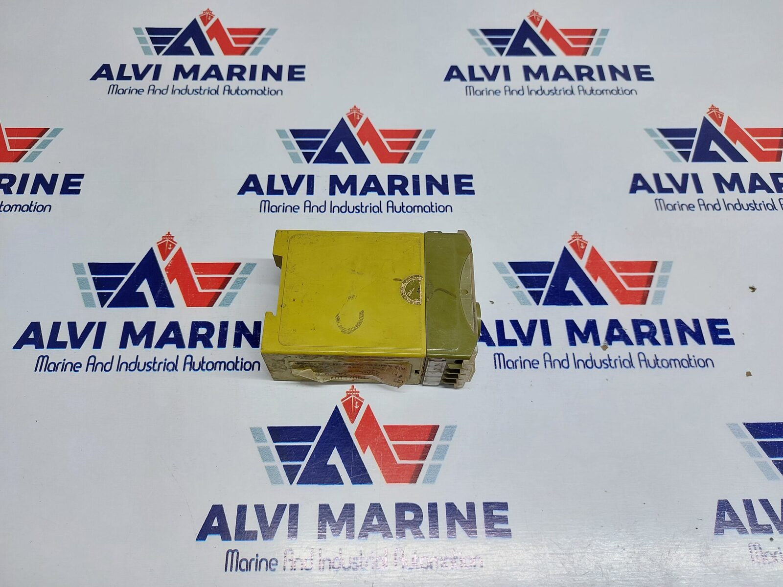 PILZ AU-ISK/100/110V SAFETY TIME DELAY RELAY